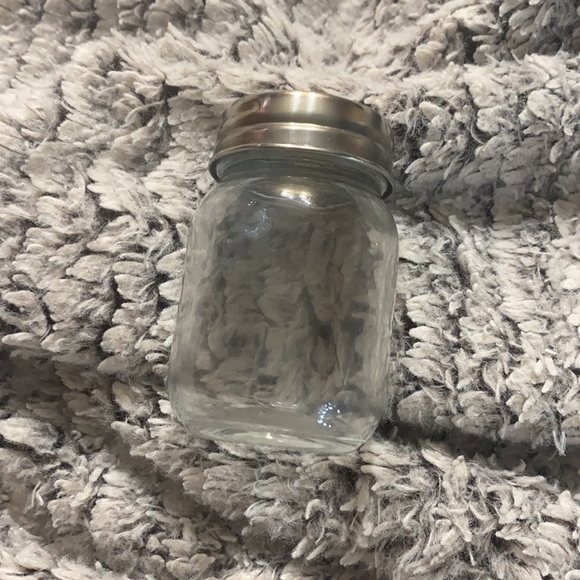 4 small mason jars - Picture 2 of 4